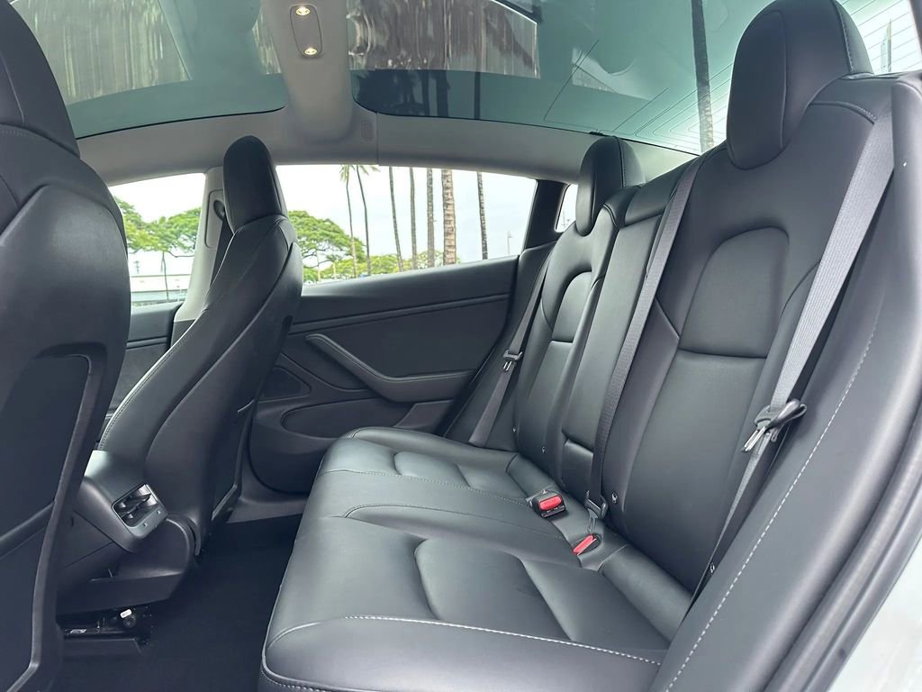 Used 2018 Tesla Model 3 Mid Range image 11