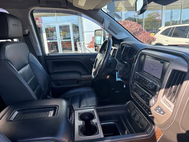 Used 2018 GMC Sierra 3500 Denali w/ Duramax Plus Package image 36