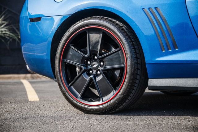 Used 2013 Chevrolet Camaro SS w/ Hot Wheels Special Edition RWD image 45