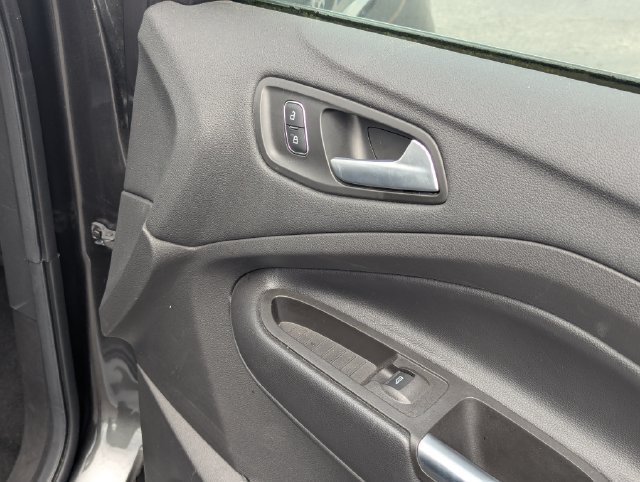 Used 2018 Ford Escape SE AWD/4WD image 33