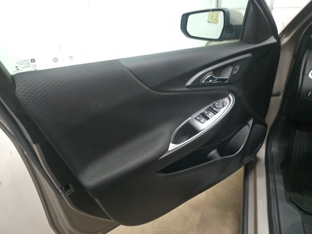 Used 2023 Chevrolet Malibu LT image 16