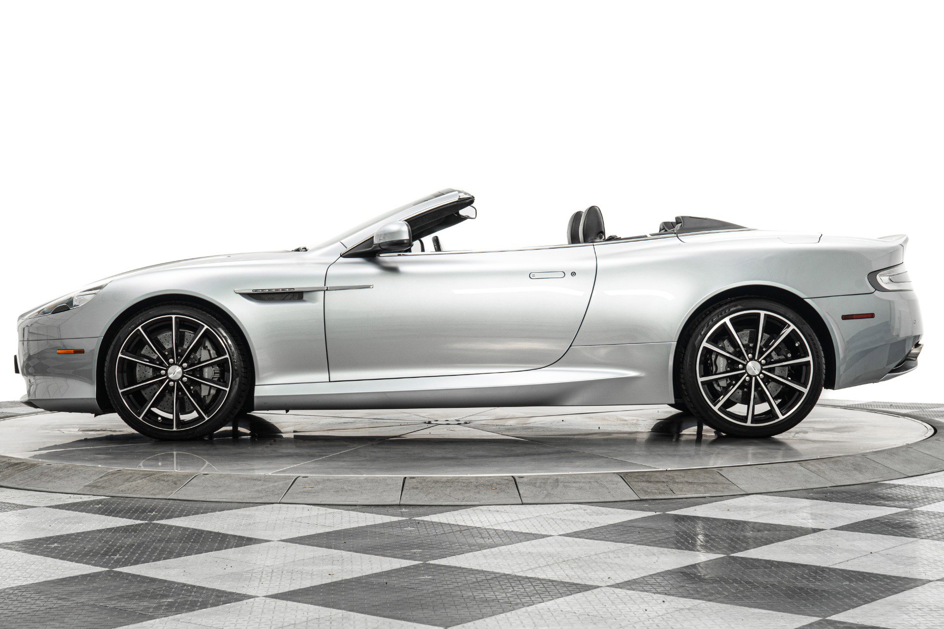Used 2014 Aston Martin DB9 Volante image 6