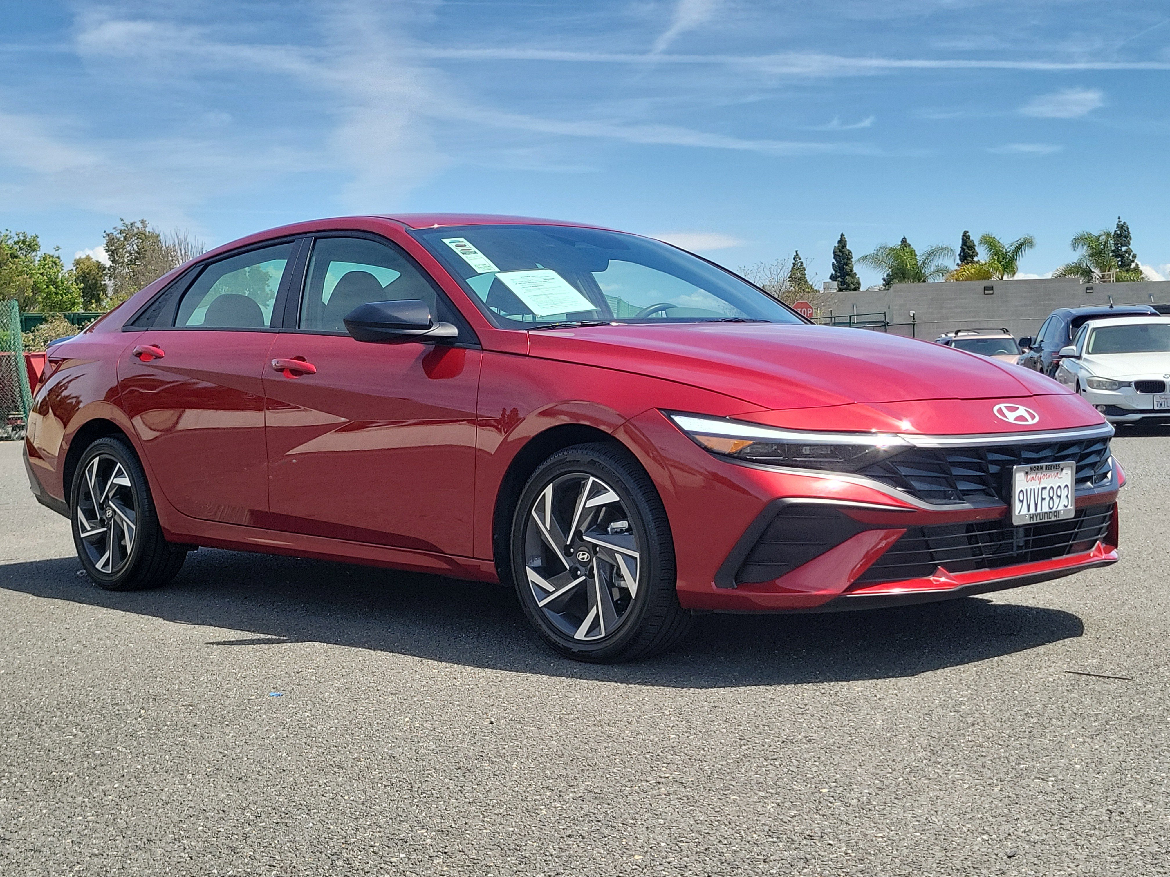 Certified 2025 Hyundai Elantra SEL image 5