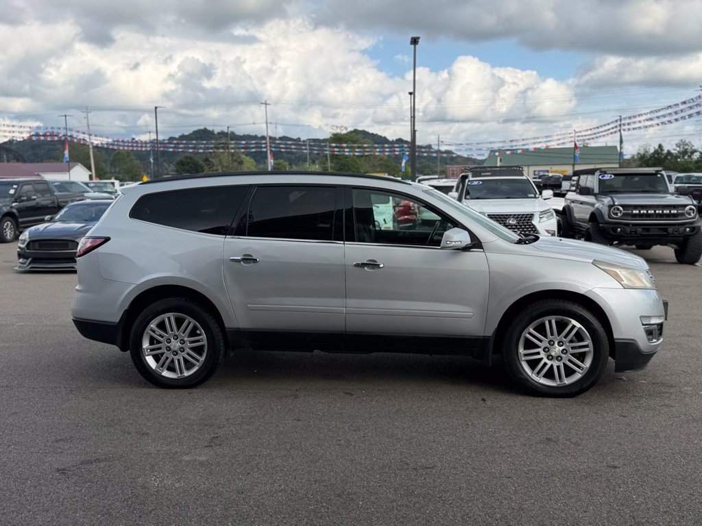 Used 2015 Chevrolet Traverse LT w/ Style and Technology Package FWD image 20