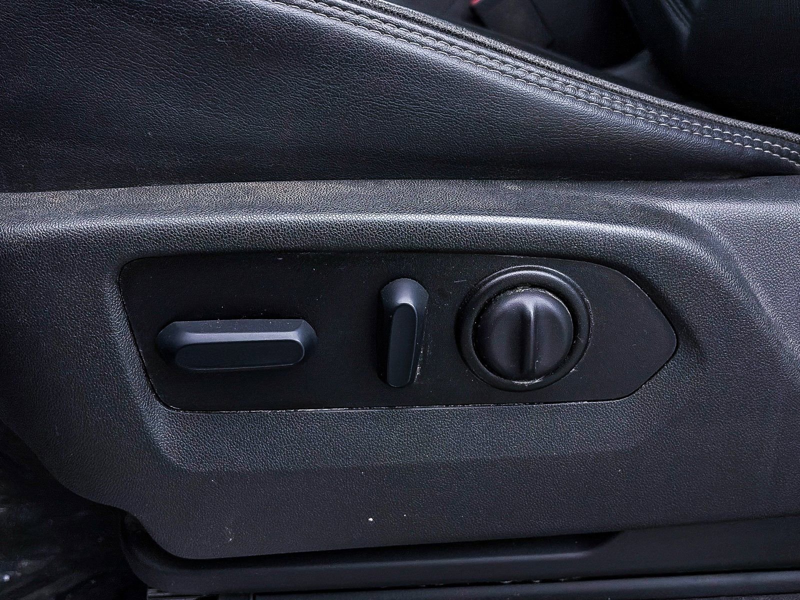 Used 2022 Chevrolet Silverado 2500 High Country w/ Z71 Off-Road Package image 19