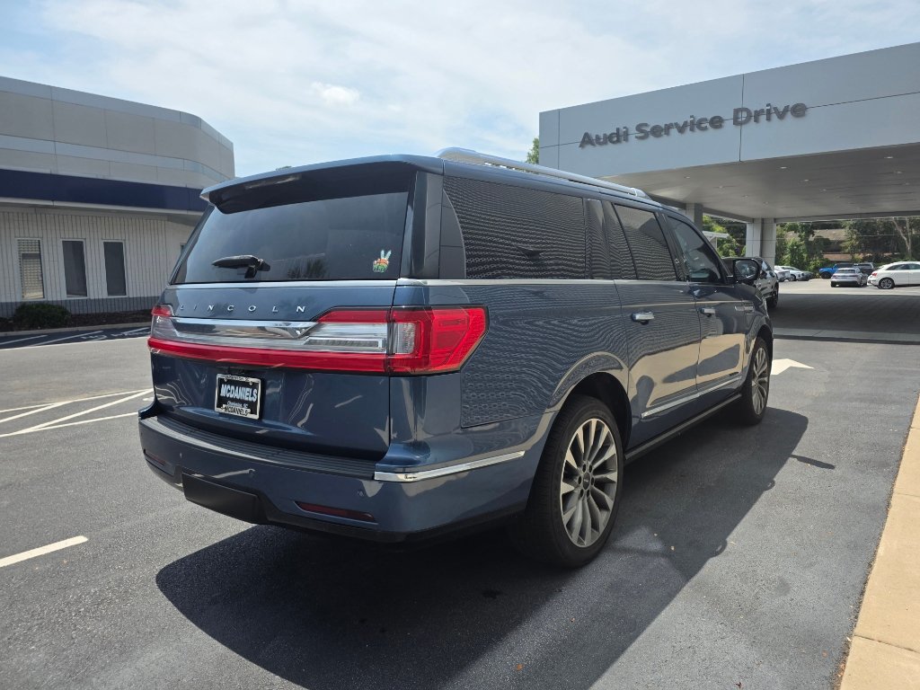 Used 2018 Lincoln Navigator L Select AWD/4WD image 7