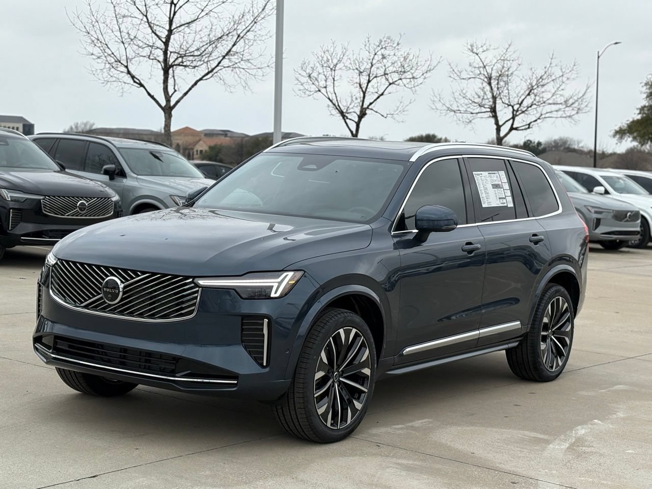 New 2026 Volvo XC90 B6 Plus AWD/4WD image 3