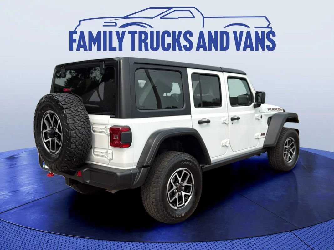 Used 2024 Jeep Wrangler Unlimited Rubicon AWD/4WD image 5