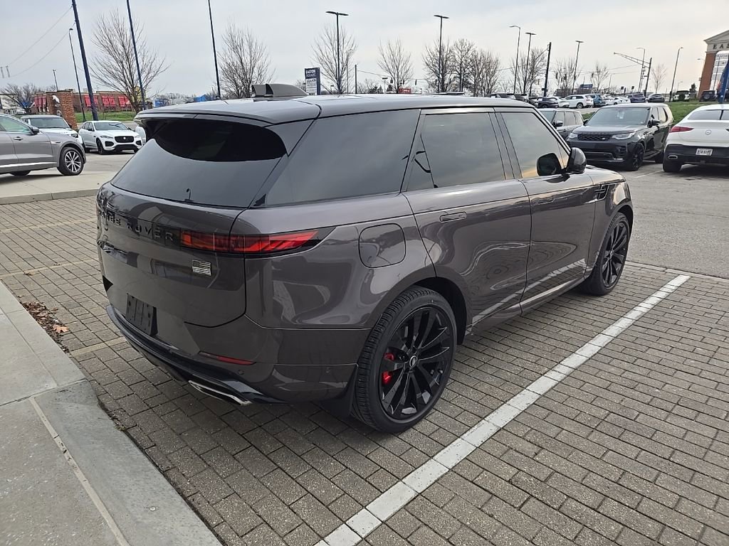 Used 2024 Land Rover Range Rover Sport Dynamic SE image 5