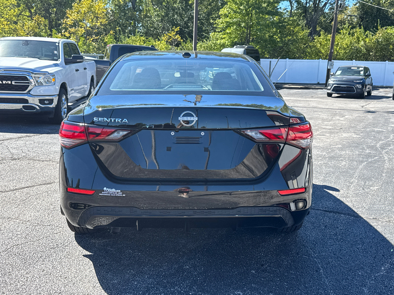 Used 2025 Nissan Sentra SV FWD image 4