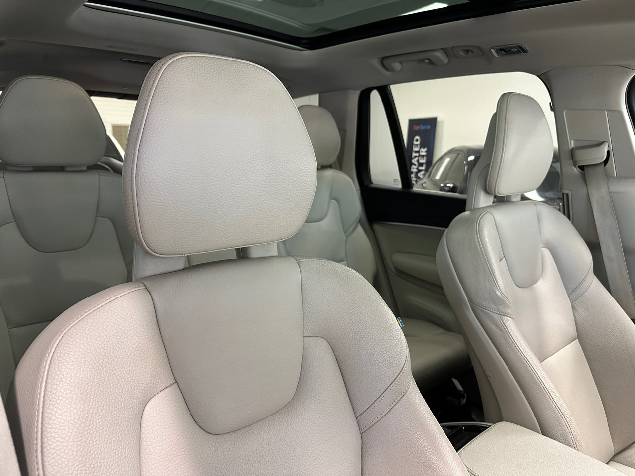 Used 2020 Volvo XC90 T5 Momentum image 29