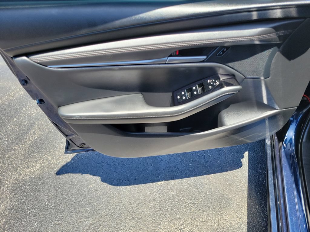 Used 2024 MAZDA MAZDA3 s FWD image 25
