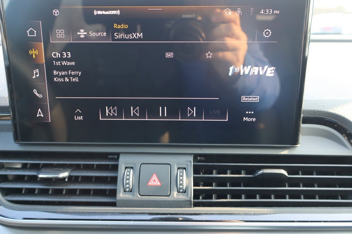 Used 2024 Audi Q5 e Premium Plus image 17