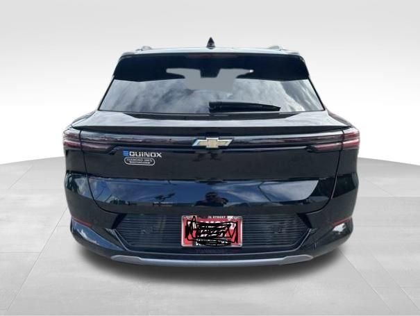 Used 2024 Chevrolet Equinox EV LT image 3