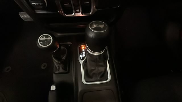 Used 2023 Jeep Wrangler Unlimited AWD/4WD image 19