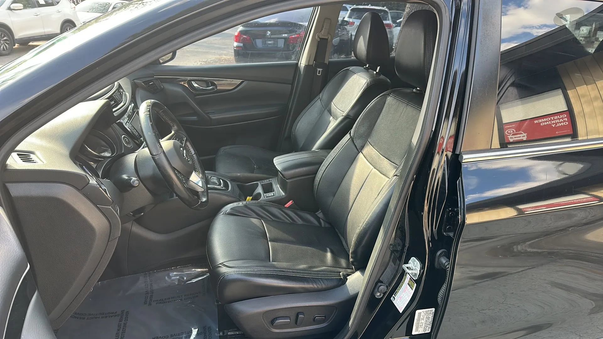 Used 2017 Nissan Rogue Sport SL FWD image 12