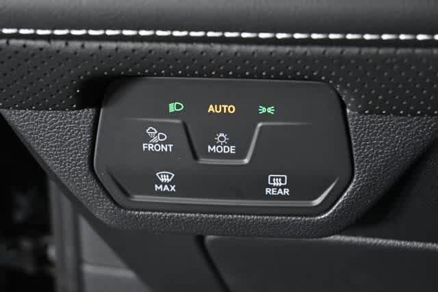 New 2026 Volkswagen Atlas Cross Sport SE FWD image 35