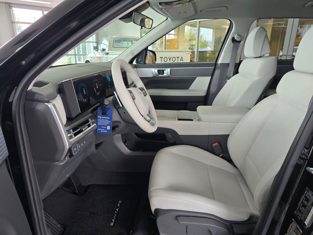 New 2026 Hyundai Santa Fe SE AWD/4WD image 17