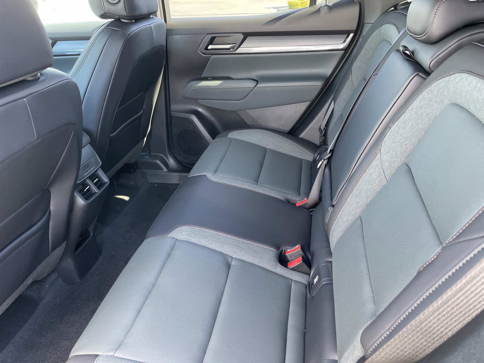 New 2026 GMC Terrain AT4 w/ Technology Package II image 24