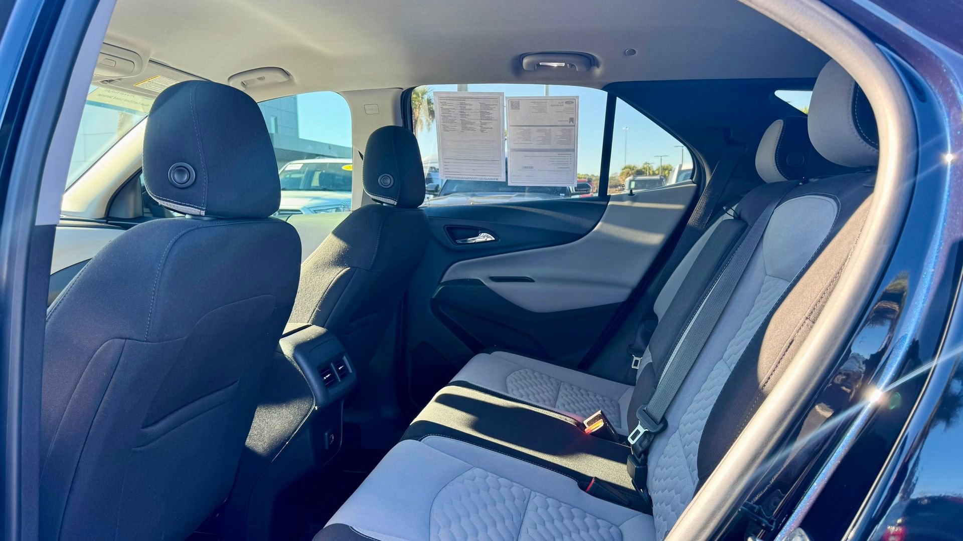 Used 2020 Chevrolet Equinox LT image 25