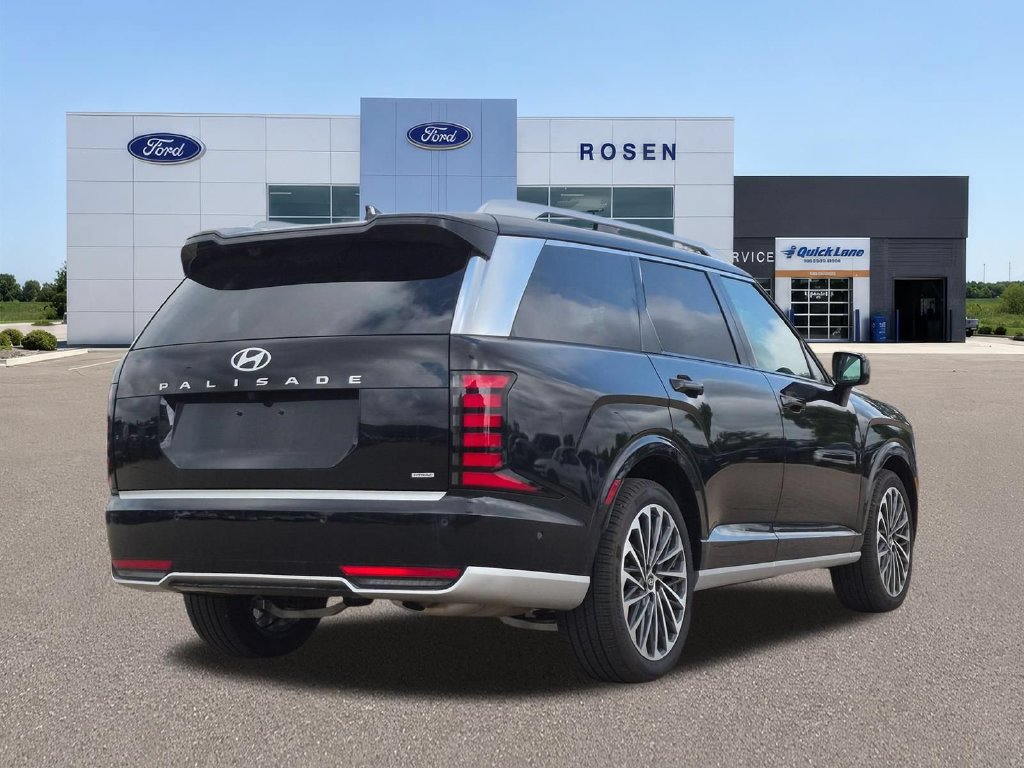 Used 2026 Hyundai Palisade Calligraphy AWD/4WD image 3