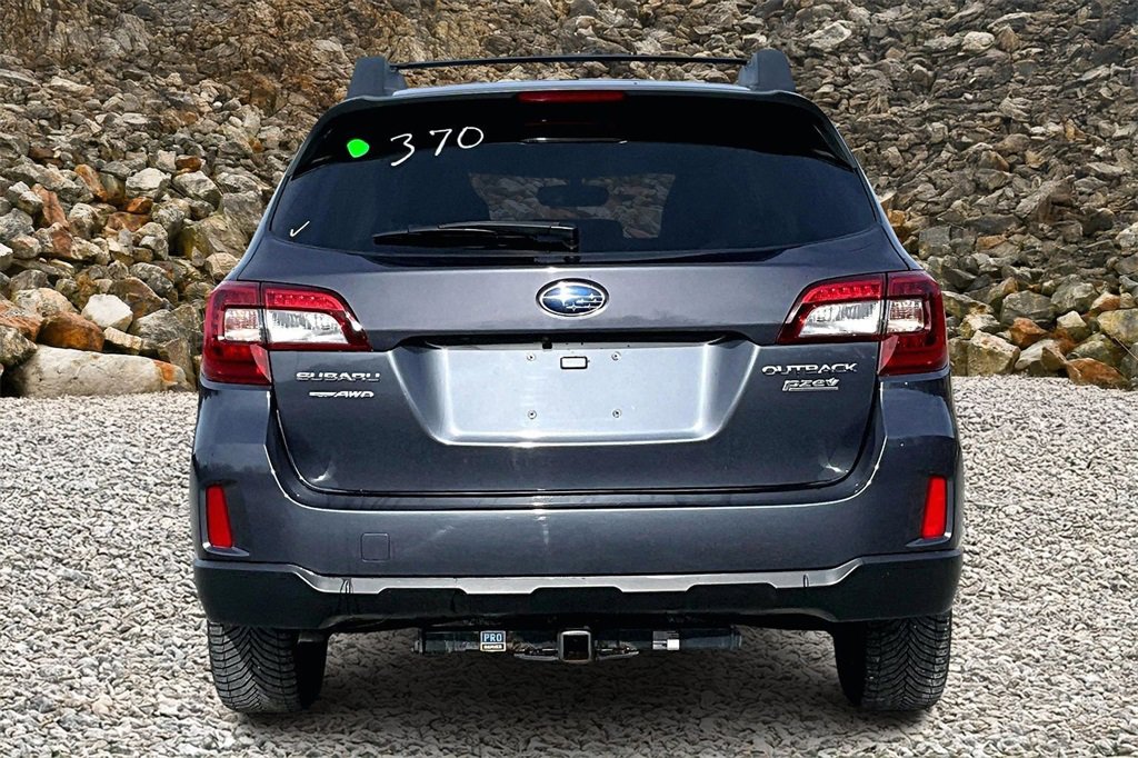 Used 2015 Subaru Outback 2.5i Limited image 4