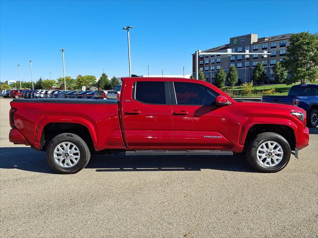 Certified 2024 Toyota Tacoma SR5 AWD/4WD image 7