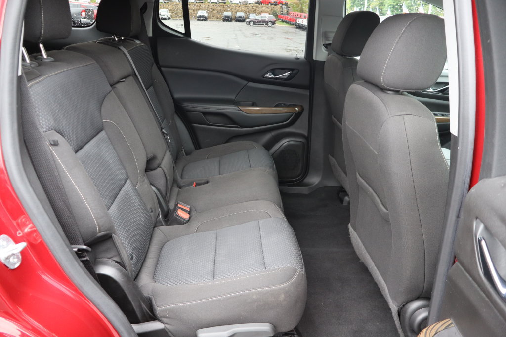 Used 2020 GMC Acadia SLE FWD image 19