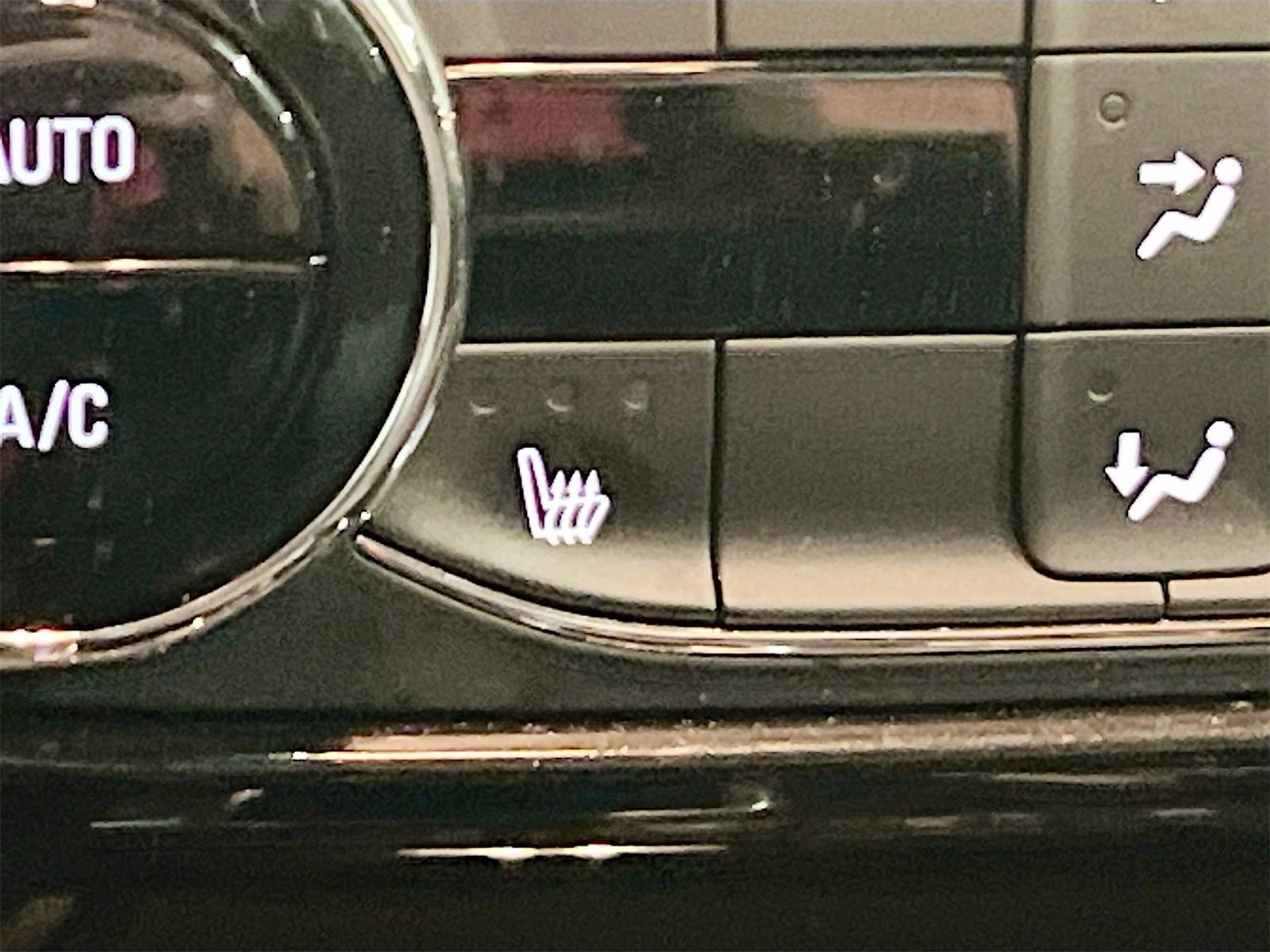 Used 2024 Chevrolet TrailBlazer LT w/ Convenience Package image 20