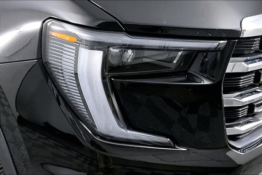 Certified 2025 GMC Acadia Elevation w/ Elevation Premium Package image 32