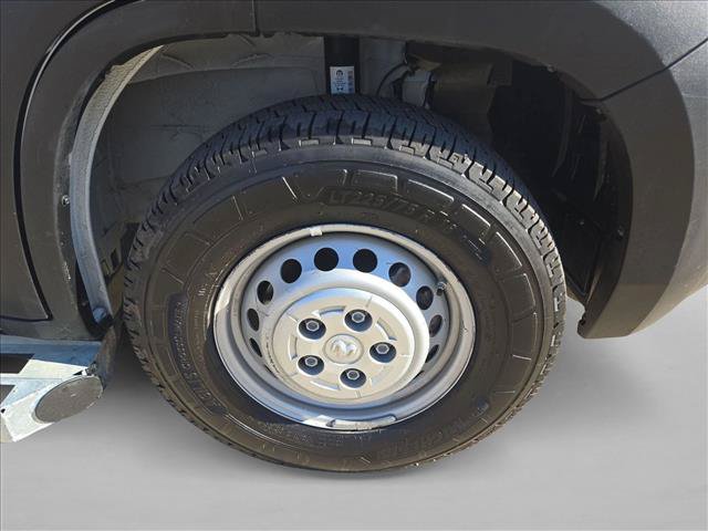 Used 2025 RAM ProMaster 2500 w/ U-Haul Equipment Group FWD image 24