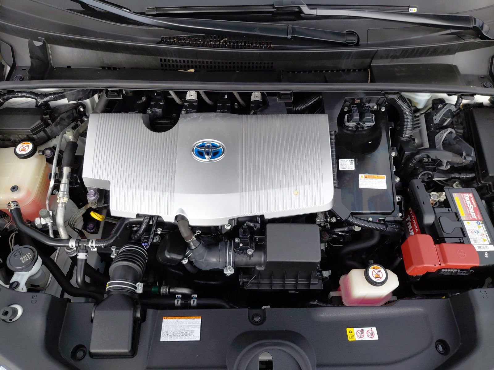 Certified 2018 Toyota Prius Two w/ Prius Two Safety Plus Package FWD image 12