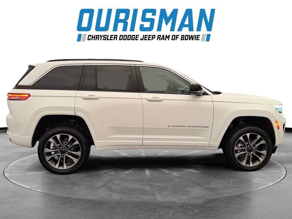 Used 2024 Jeep Grand Cherokee Overland image 7