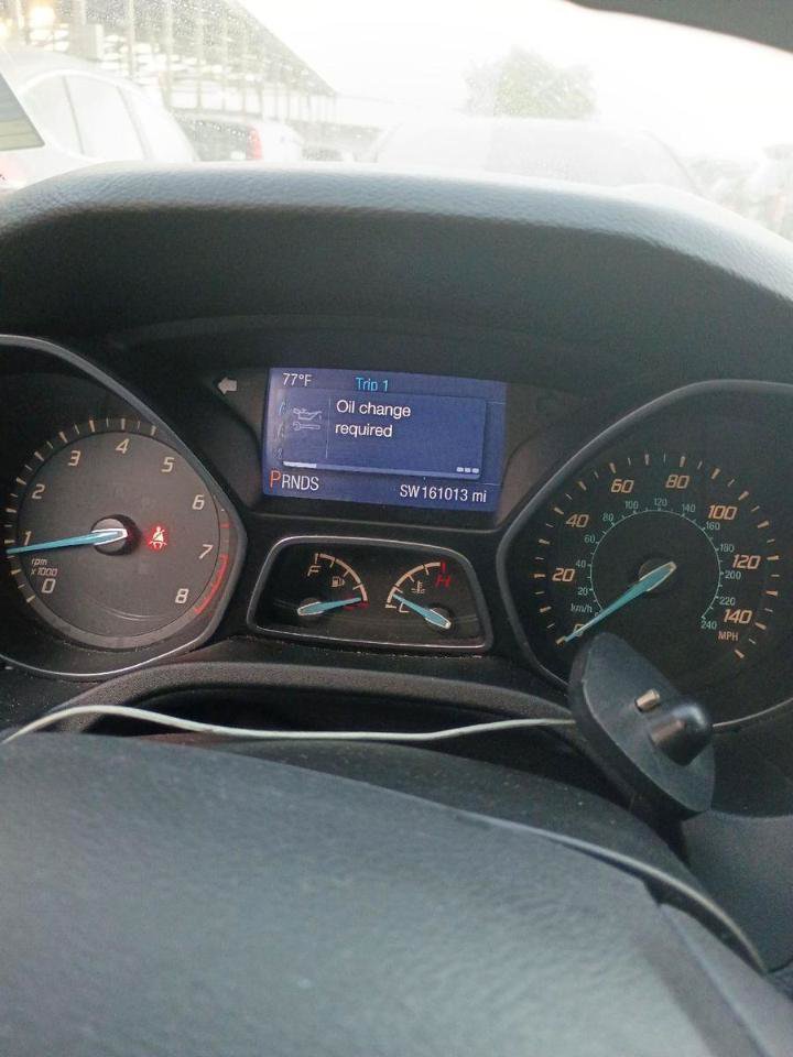 Used 2014 Ford Focus SE w/ Equipment Group 201A FWD image 11