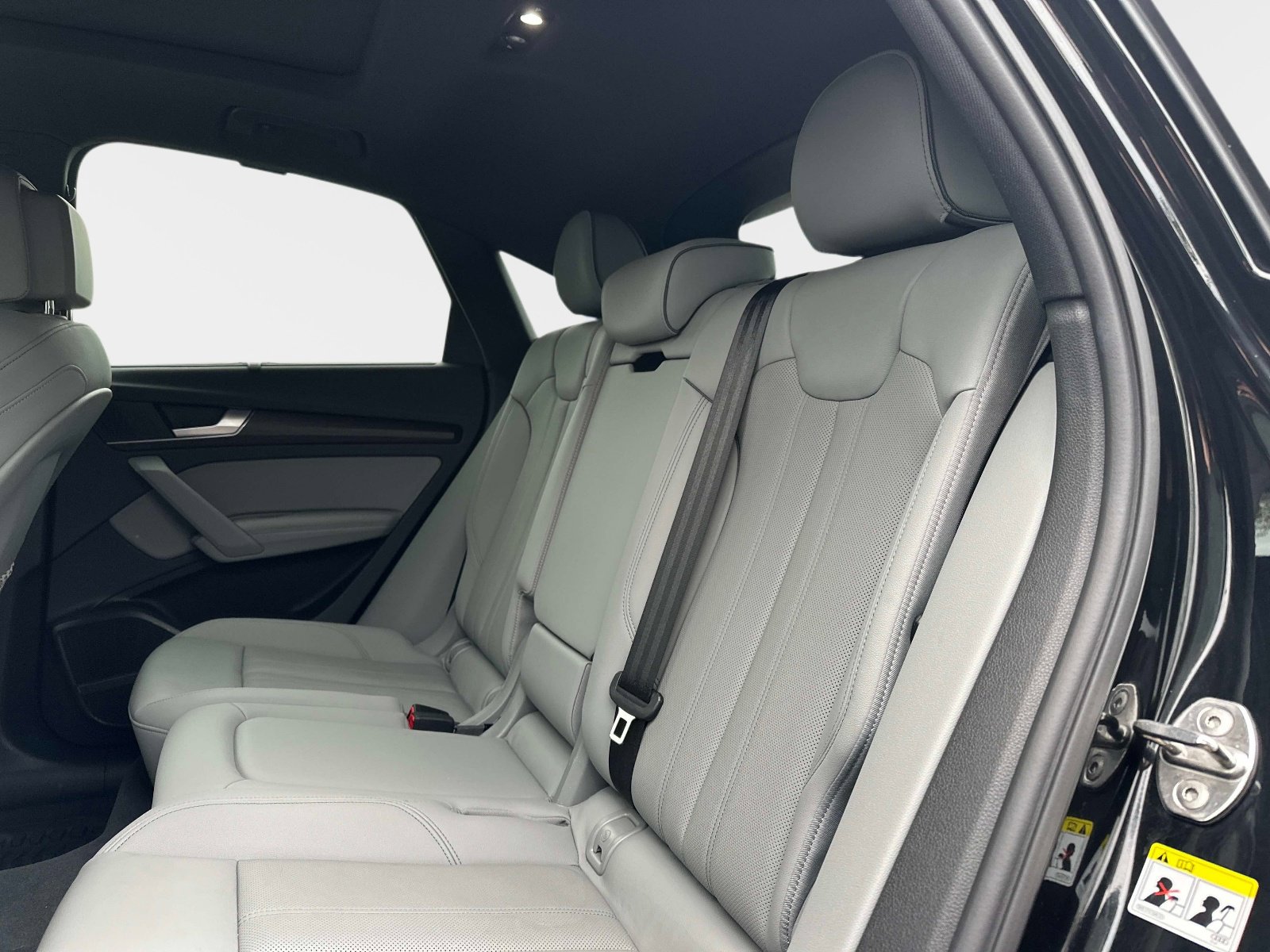 Used 2023 Audi Q5 2.0T Premium Plus w/ Premium Plus Package image 15