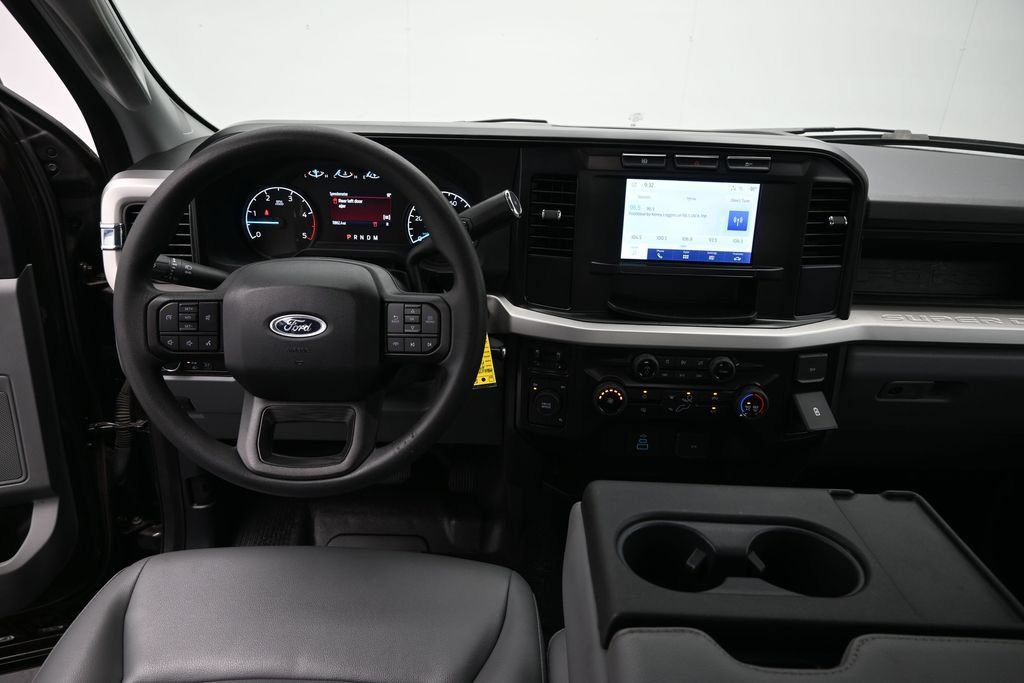 Used 2024 Ford F350 XL AWD/4WD image 19