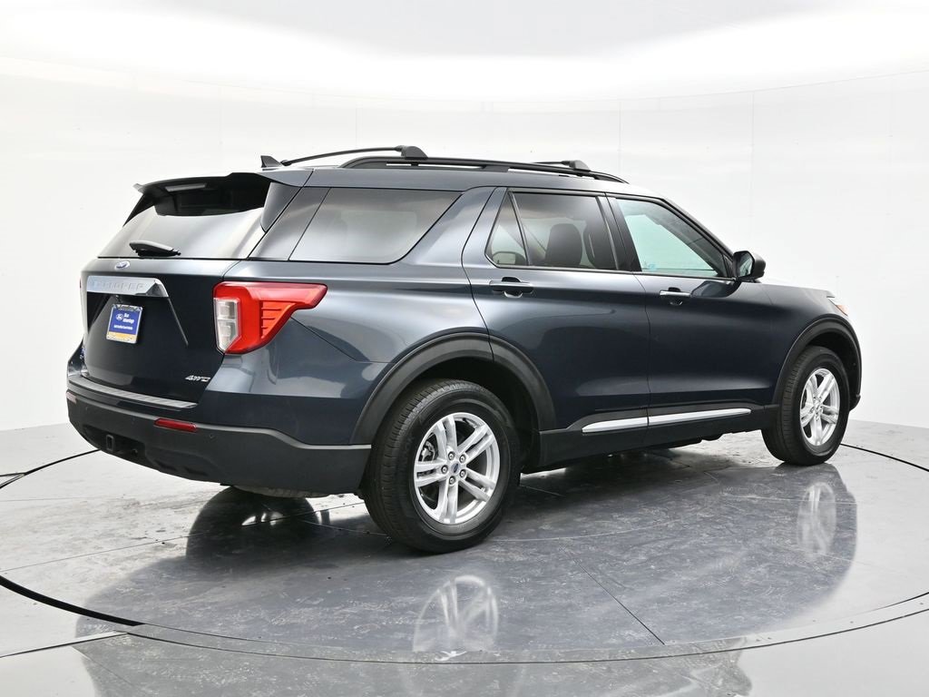 Certified 2022 Ford Explorer XLT w/ Class IV Trailer Tow Package image 5