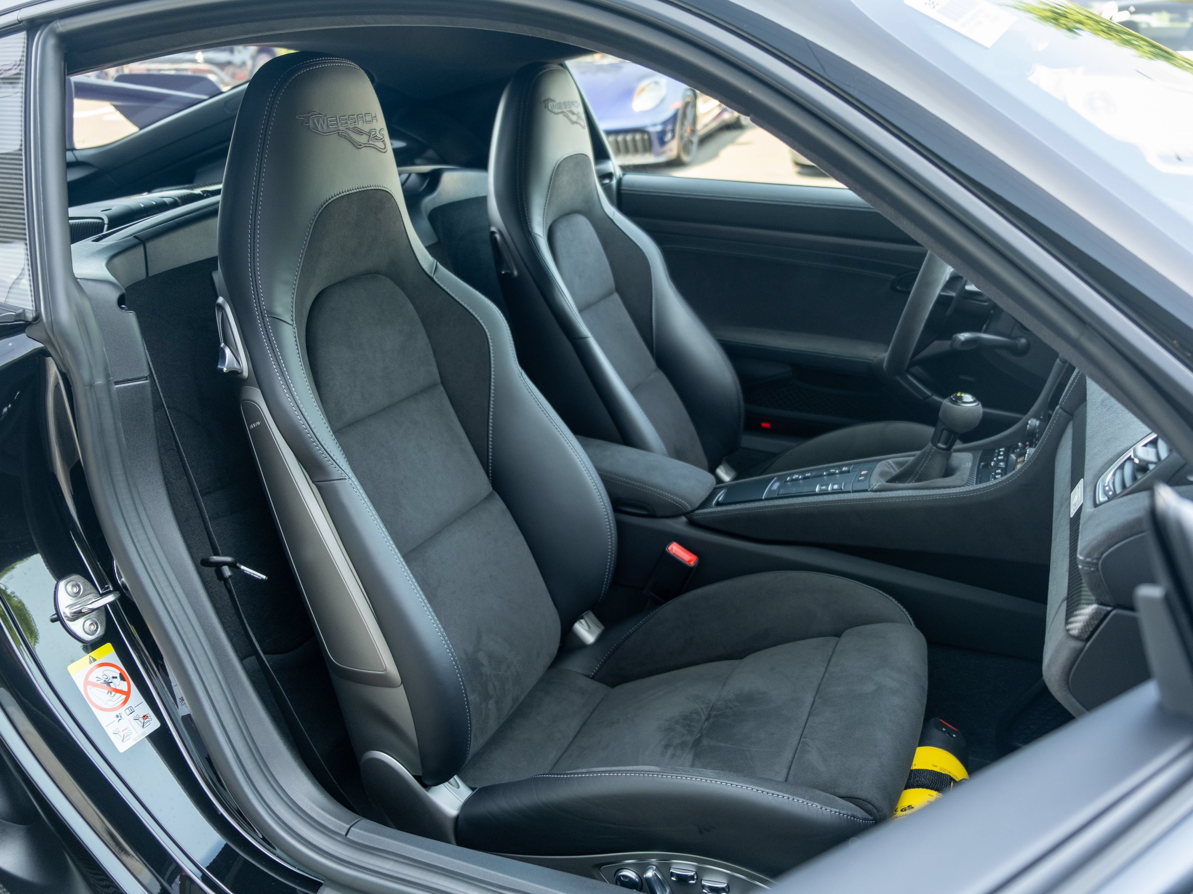 Certified 2024 Porsche 718 Cayman GT4 RS RWD image 42