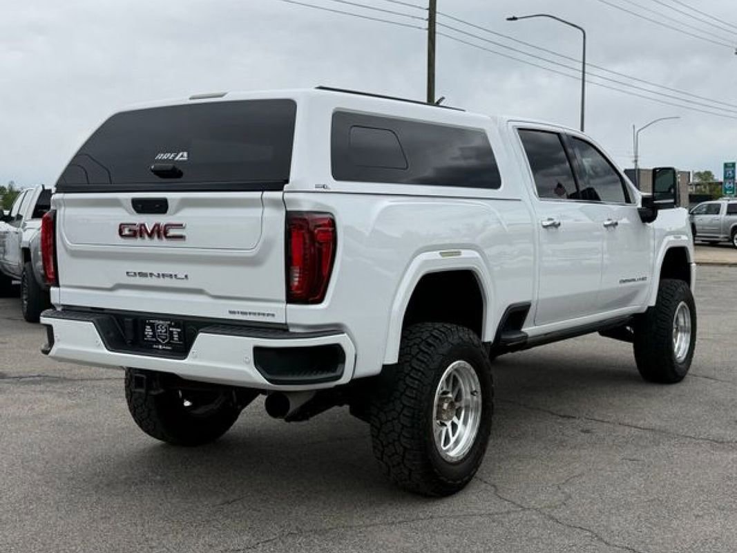 Used 2022 GMC Sierra 2500 Denali w/ Denali Ultimate Package AWD/4WD image 6