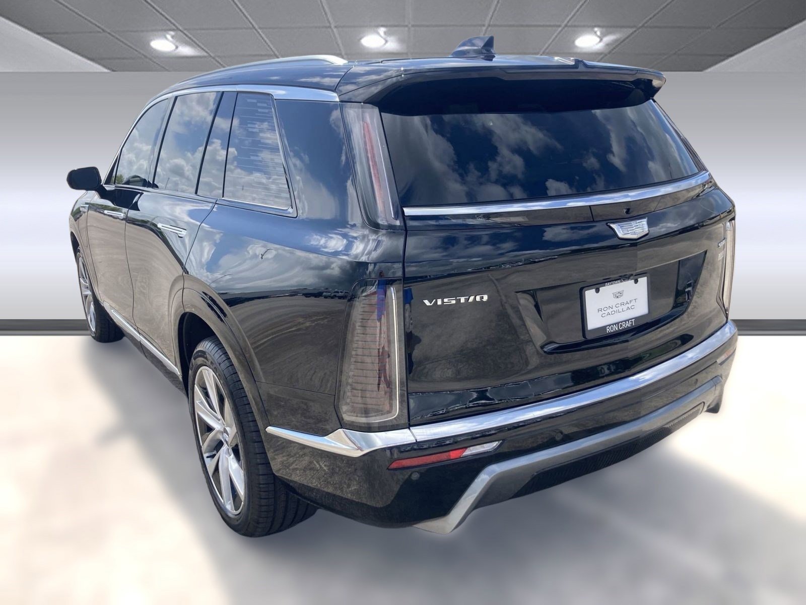 New 2026 Cadillac Vistiq Luxury image 3