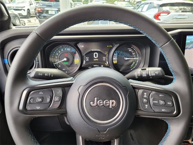 Used 2024 Jeep Wrangler Unlimited Rubicon 4xe image 35