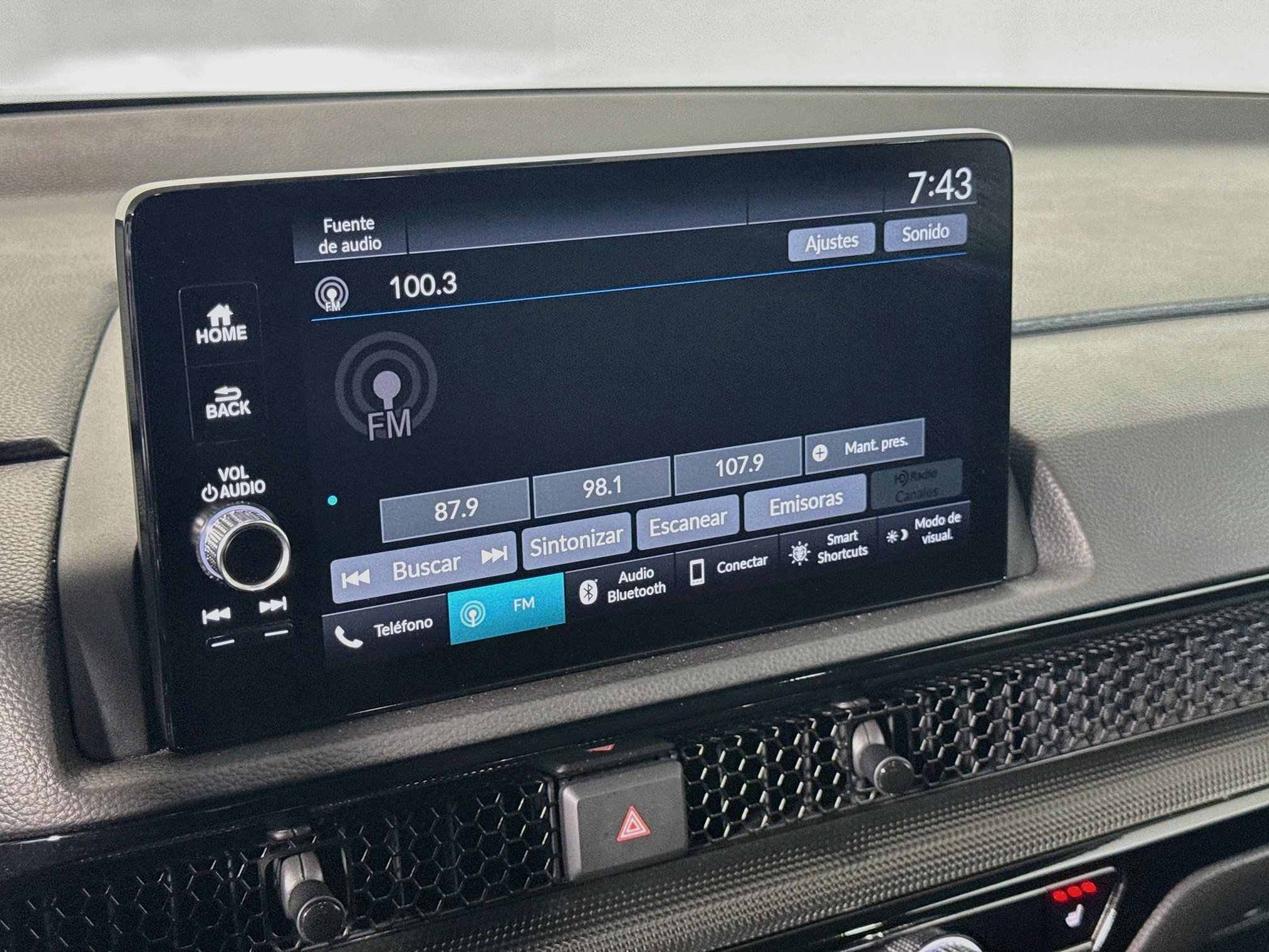 Used 2025 Honda CR-V EX-L image 15