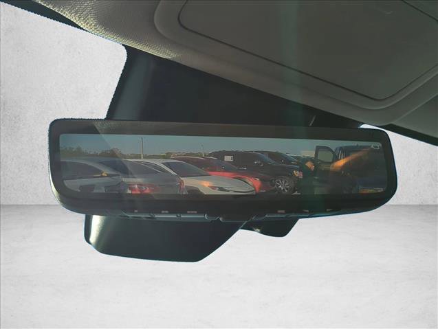 Used 2021 Toyota RAV4 XLE Premium image 23