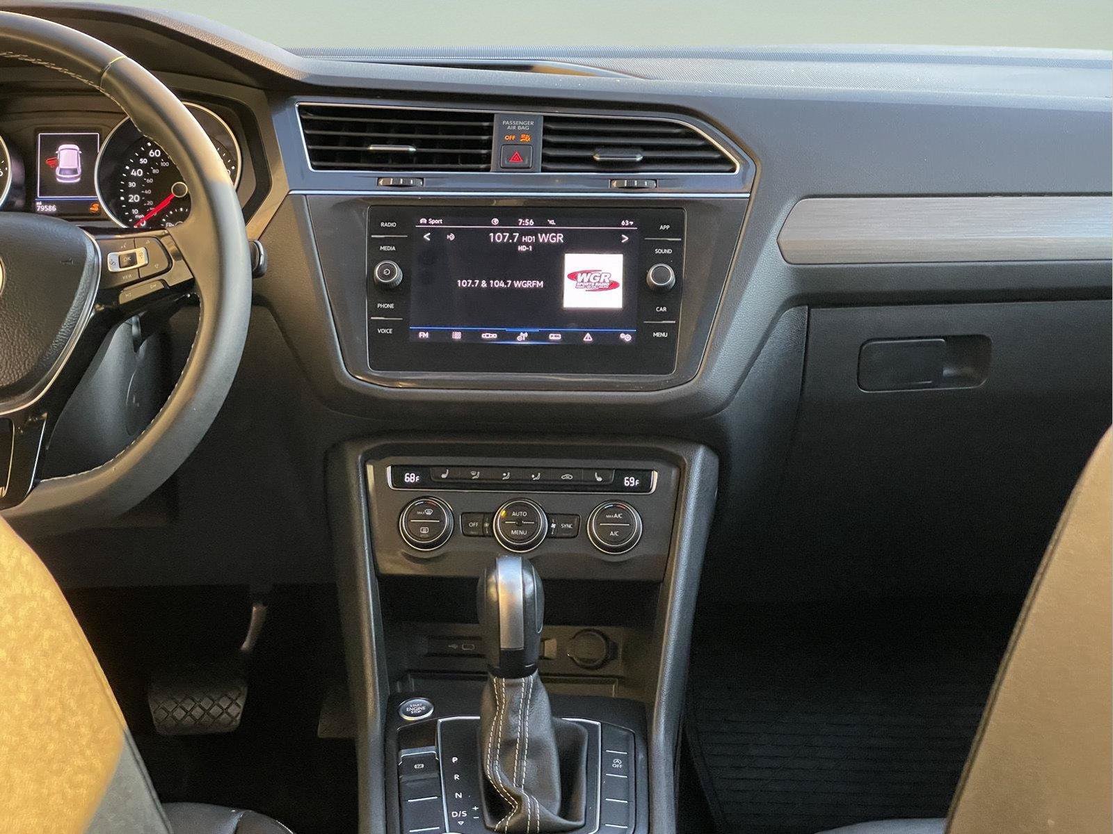 Used 2021 Volkswagen Tiguan SE w/ Panoramic Sunroof Package AWD/4WD image 19