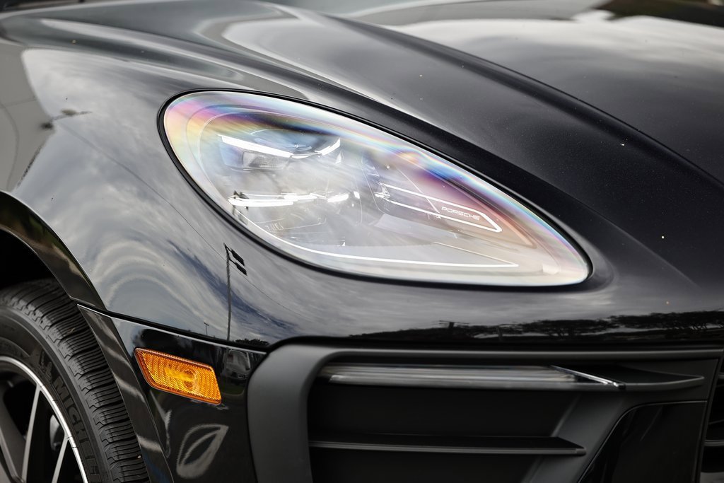 Certified 2024 Porsche Macan image 18