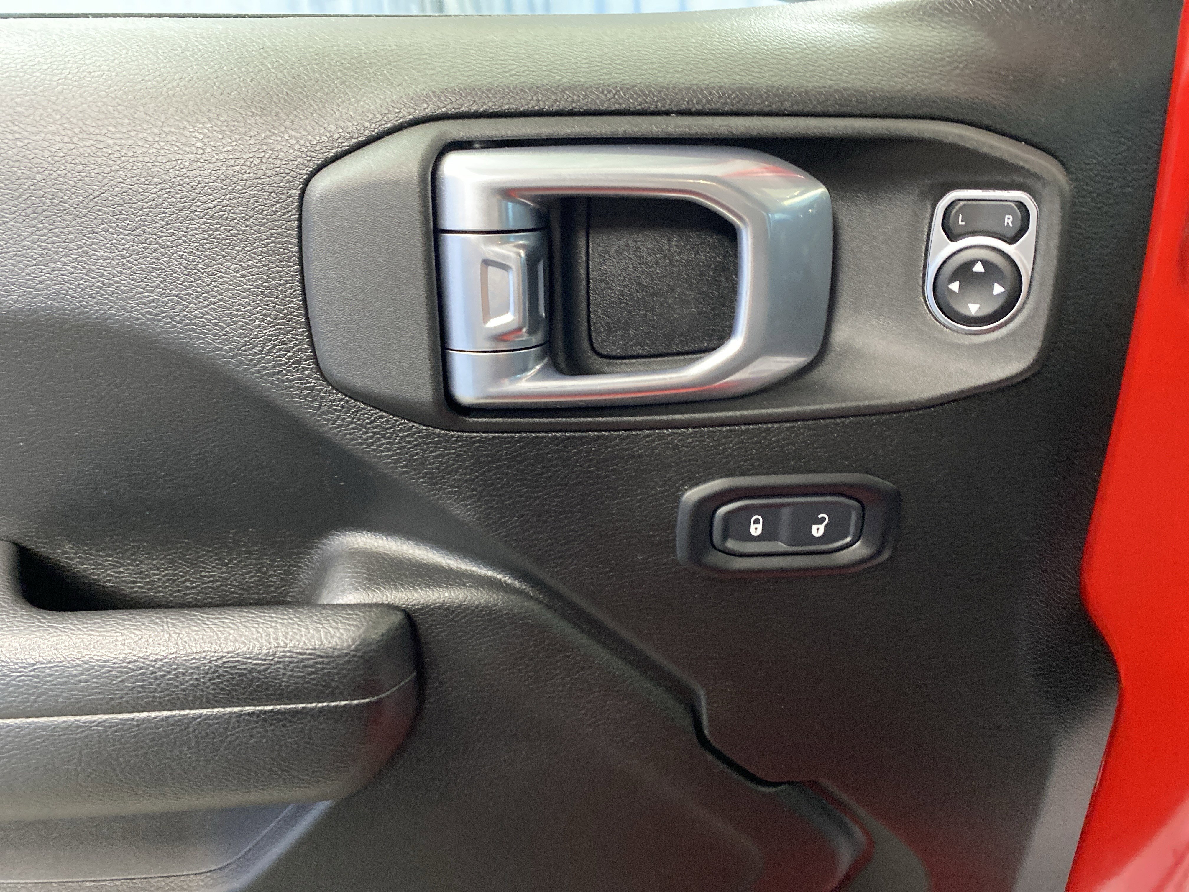 Certified 2023 Jeep Wrangler Willys AWD/4WD image 12