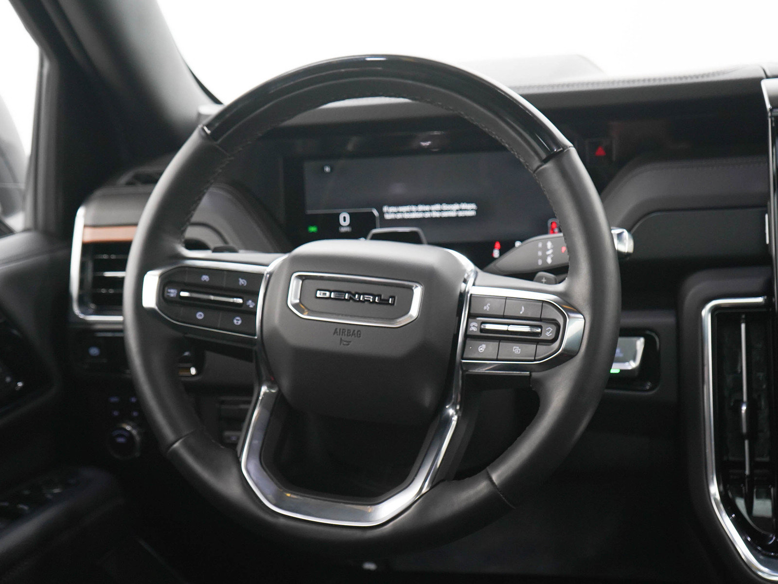 Used 2025 GMC Yukon Denali w/ Denali Reserve Package AWD/4WD image 20