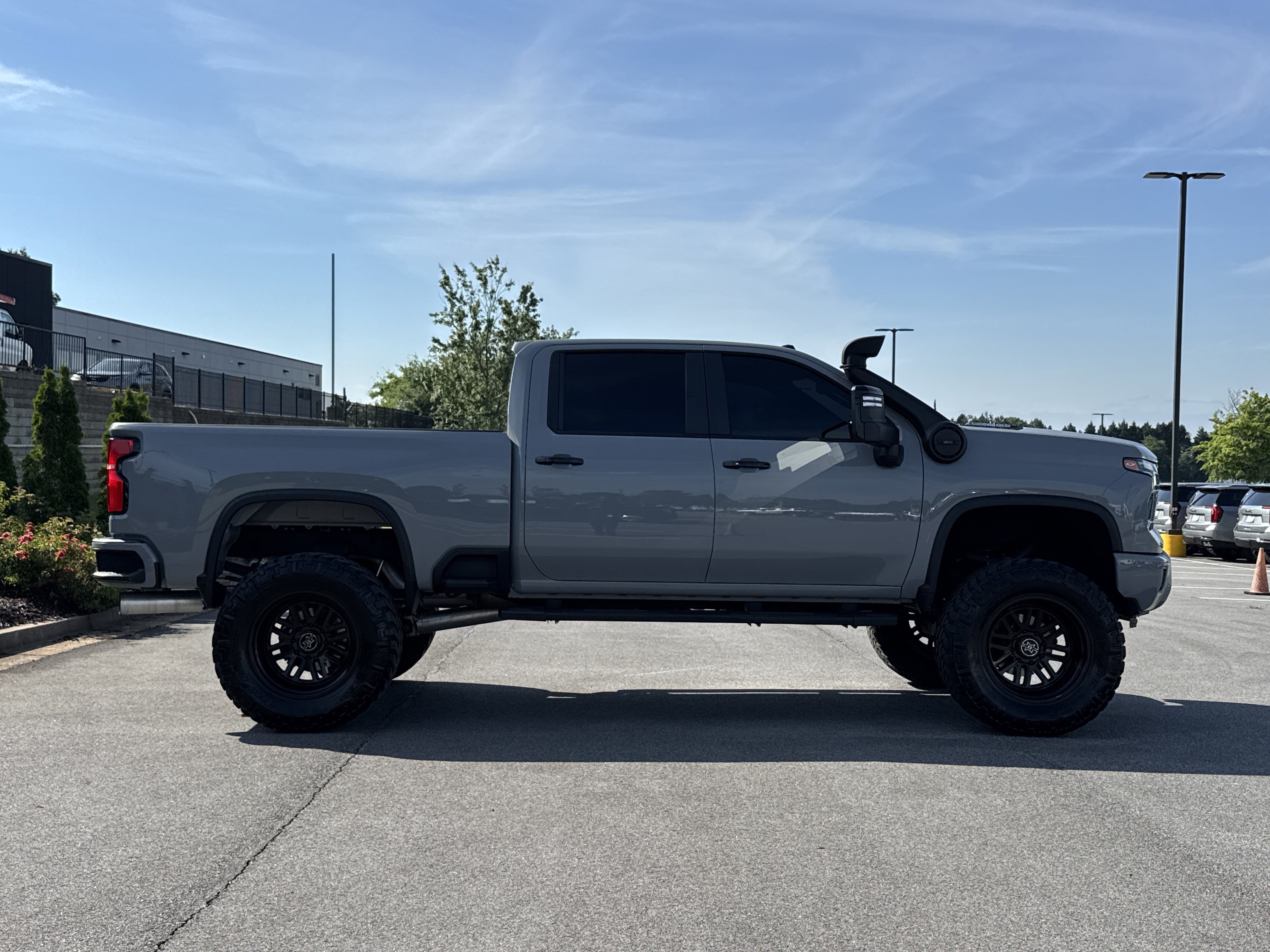 Used 2024 Chevrolet Silverado 2500 LT w/ Z71 Sport Edition AWD/4WD image 11
