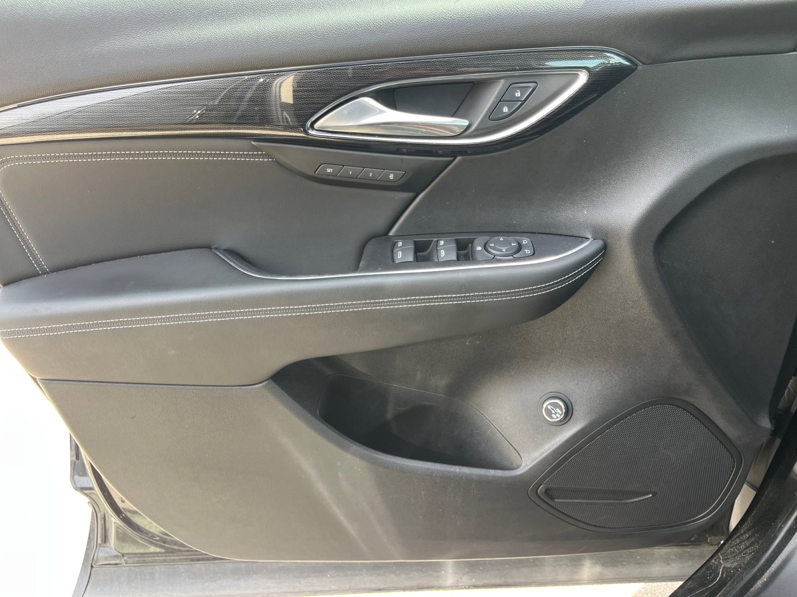 Used 2023 Buick Envision Essence w/ Sport Touring Package FWD image 24