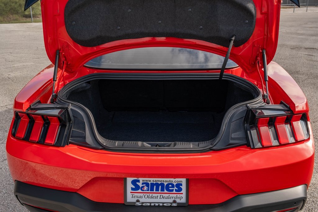 Used 2024 Ford Mustang Coupe image 22